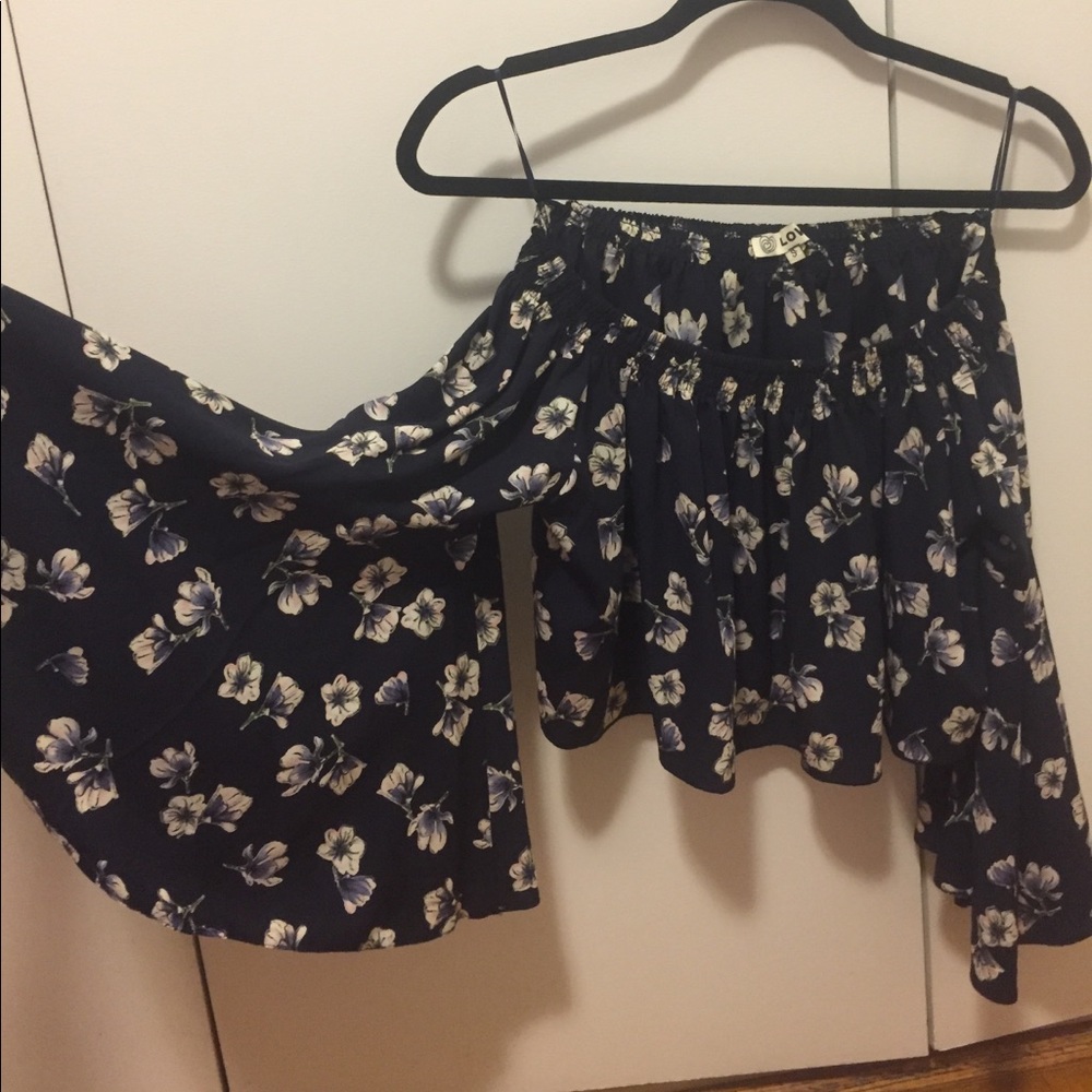 Floral Off-The-Shoulder Crop Top